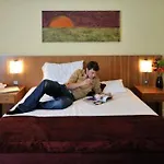 Central Hotel Tullamore 3*
