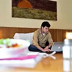 Central Hotel Tullamore 3*