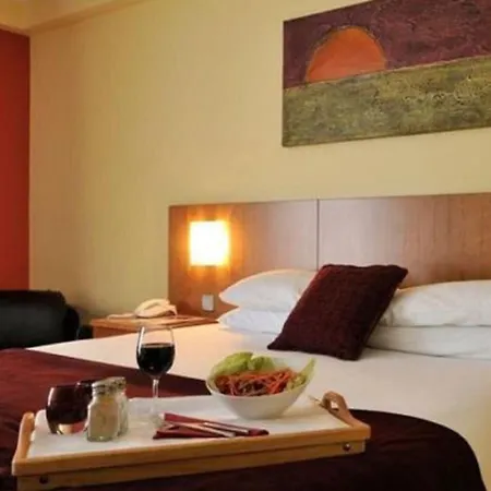 Central Hotel Tullamore 3*