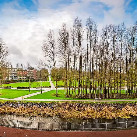 מלון Central Hotel Tullamore 3*