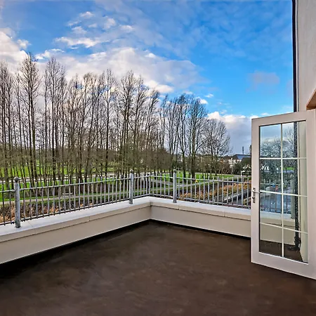 Central Hotel Tullamore מלון טולאמור