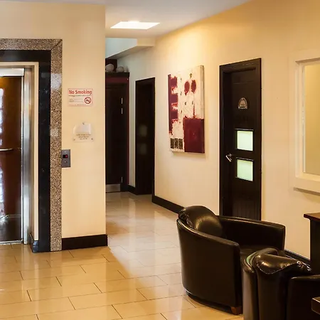 Central Hotel Tullamore Hotel 3*