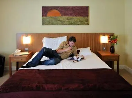 Central Hotel Tullamore 3*