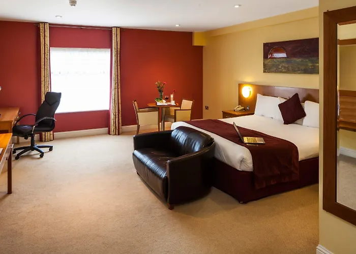 Central Hotel Tullamore 3*