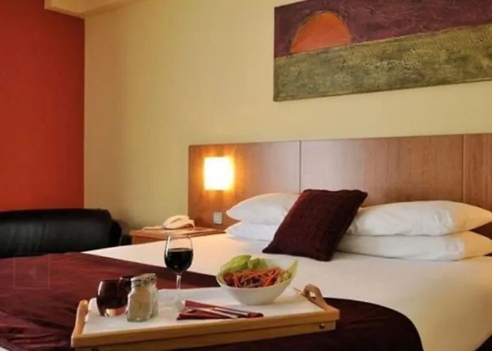 Central Hotel Tullamore 3*