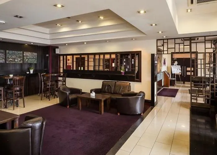 Hotel Central Hotel Tullamore 3*