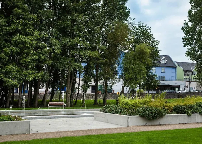 Отель Central Hotel Tullamore