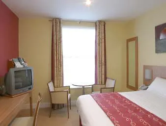 Central Hotel Tullamore 3*